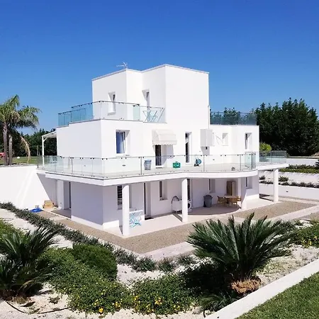 Blanc Villa *